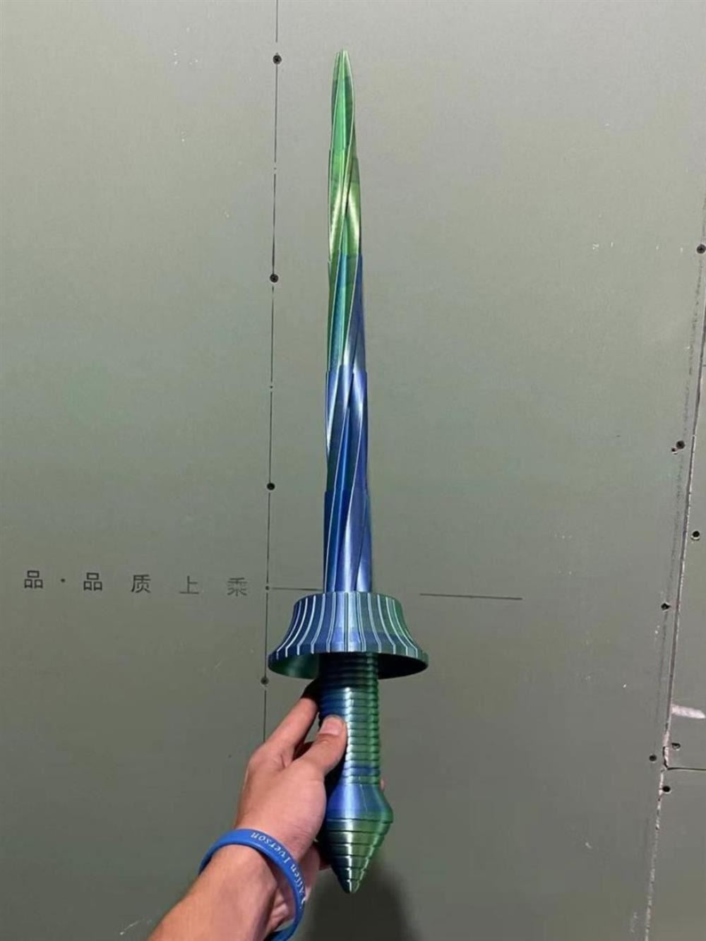 3D Printed Retractable Spiral Sword-15