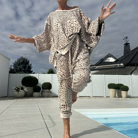 ✨Free Shipping✨Women's Leopard Print Top & Pants 2-Piece Set
